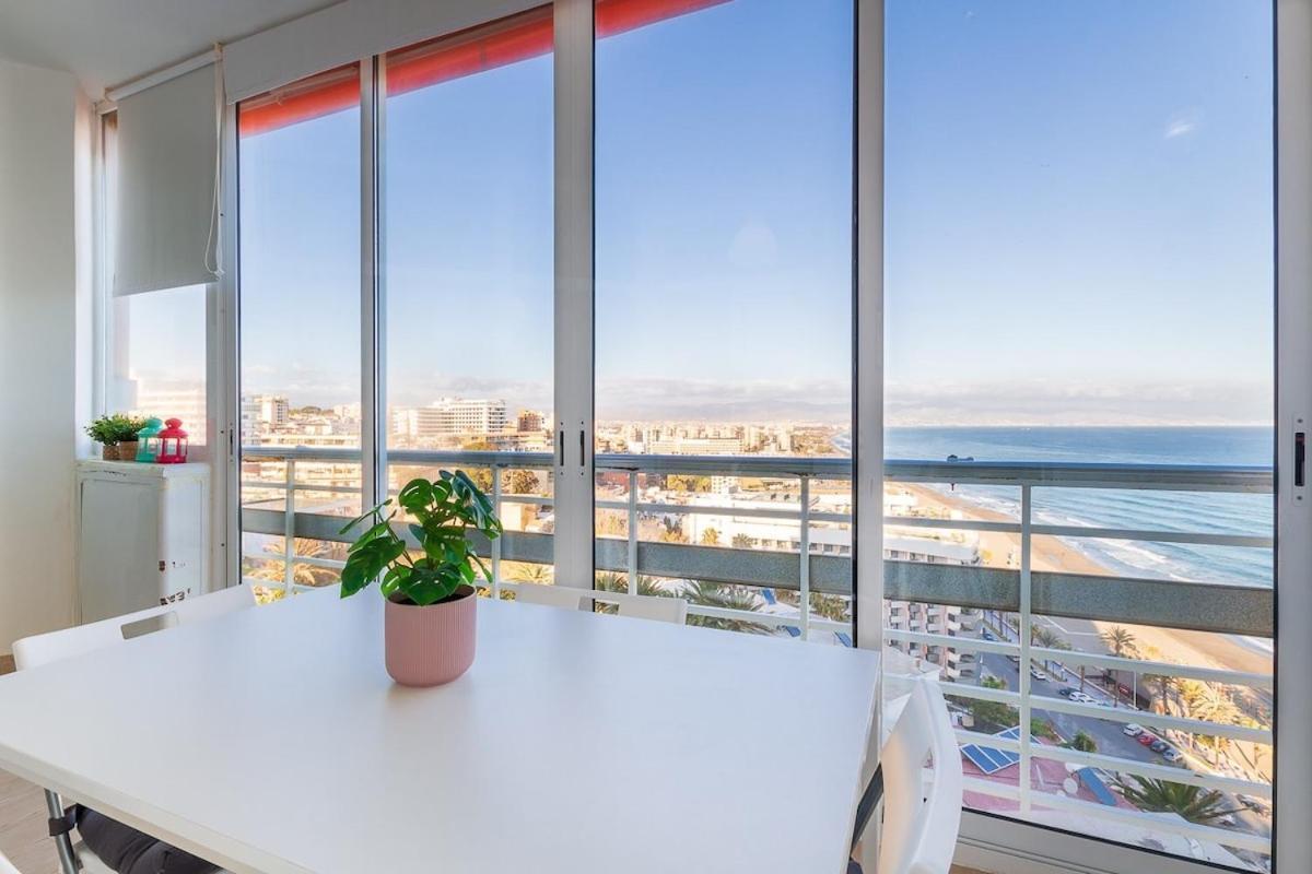 ¡Magnificas Vistas Al Mar! Piscina Y Wifi Gratis Apartment Torremolinos Luaran gambar